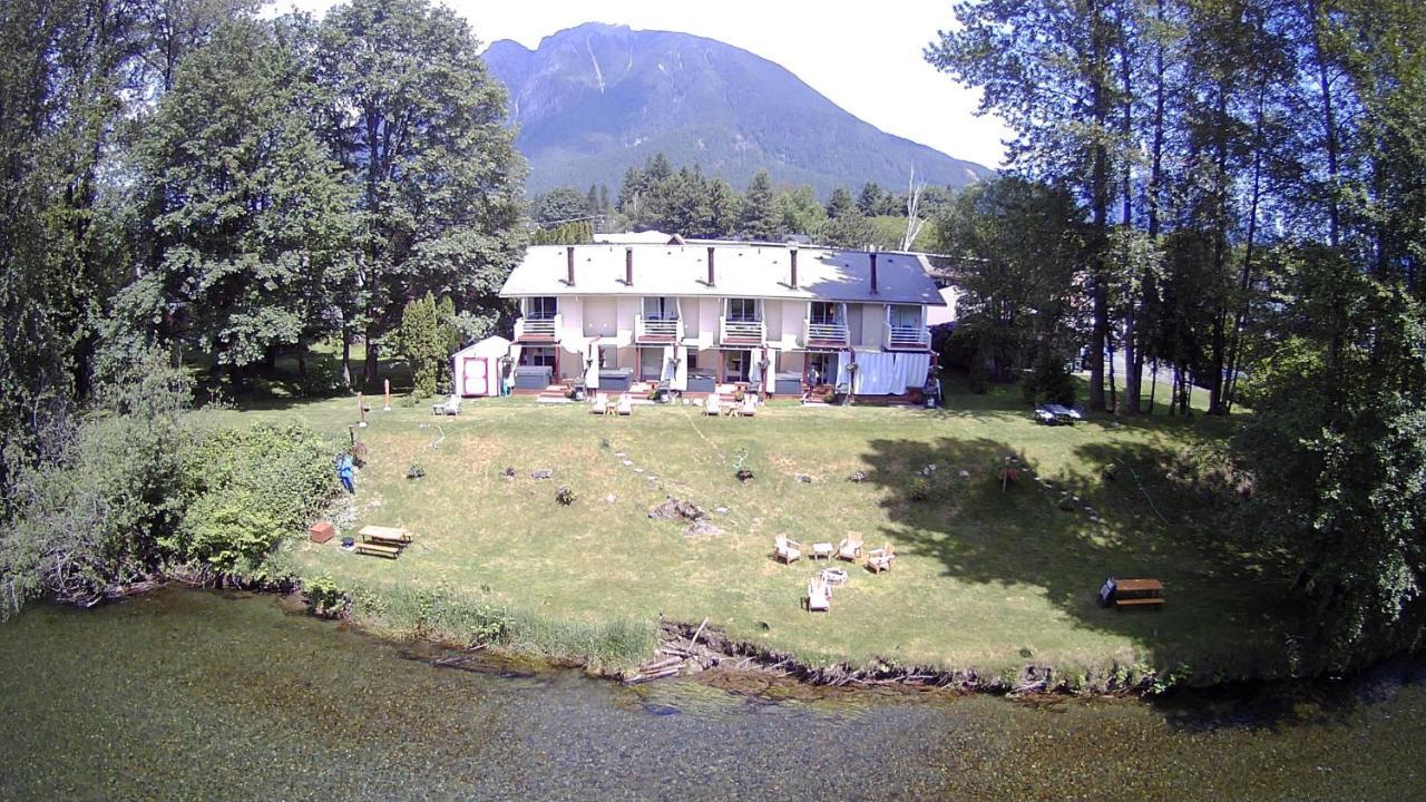 Moon River Suites #5 North Bend Eksteriør billede