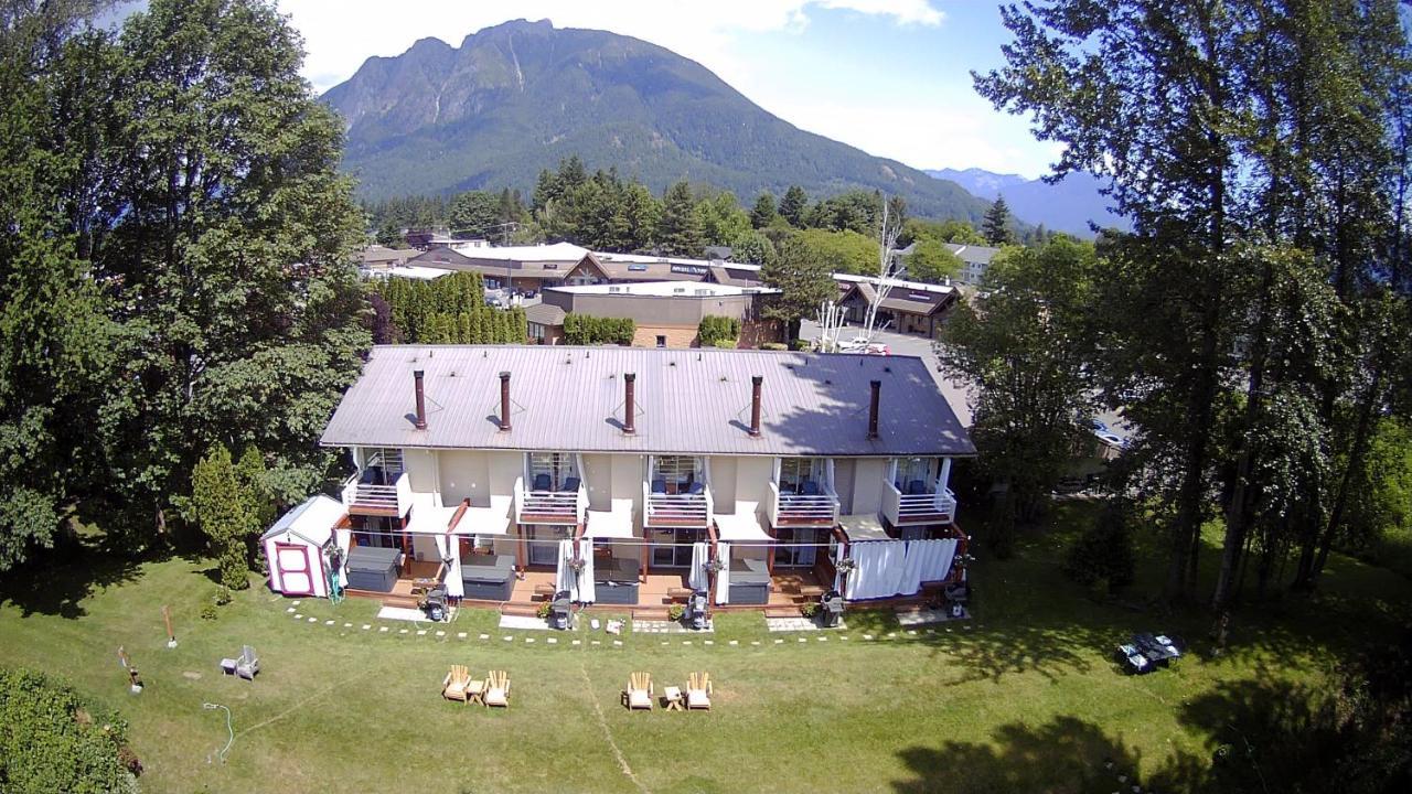 Moon River Suites #5 North Bend Eksteriør billede